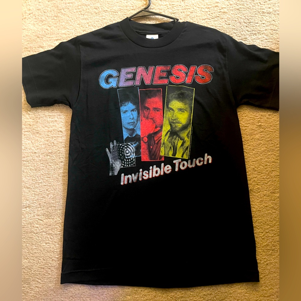 BRAND NEW GENESIS INVISIBLE TOUCH MENS T SHIRT SMALL